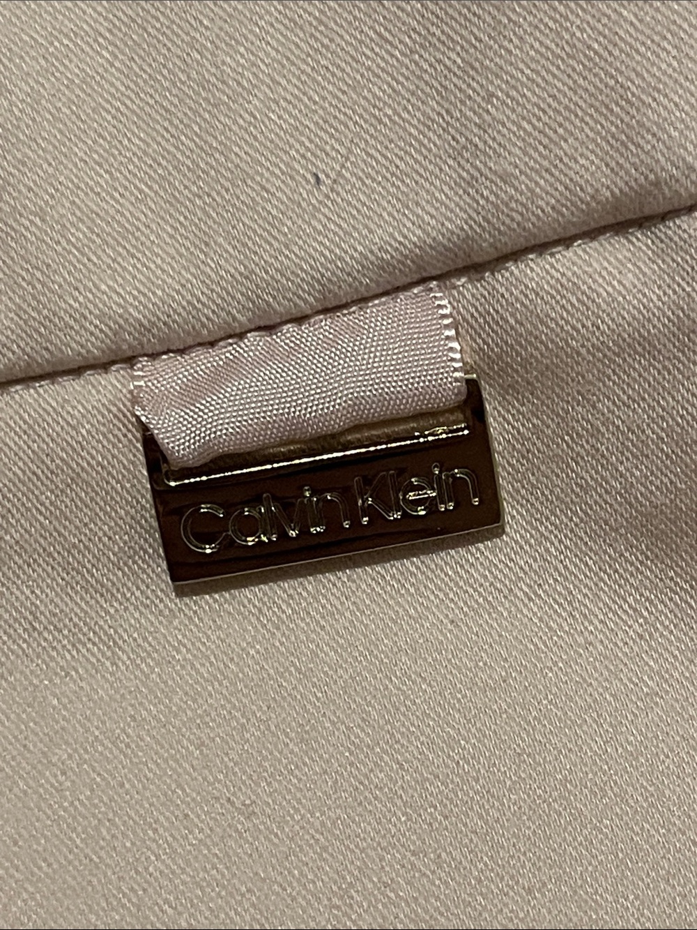 Calvin Klein Slim Chinos in Light Blush- size Medium NWT - Picture 2 of 7